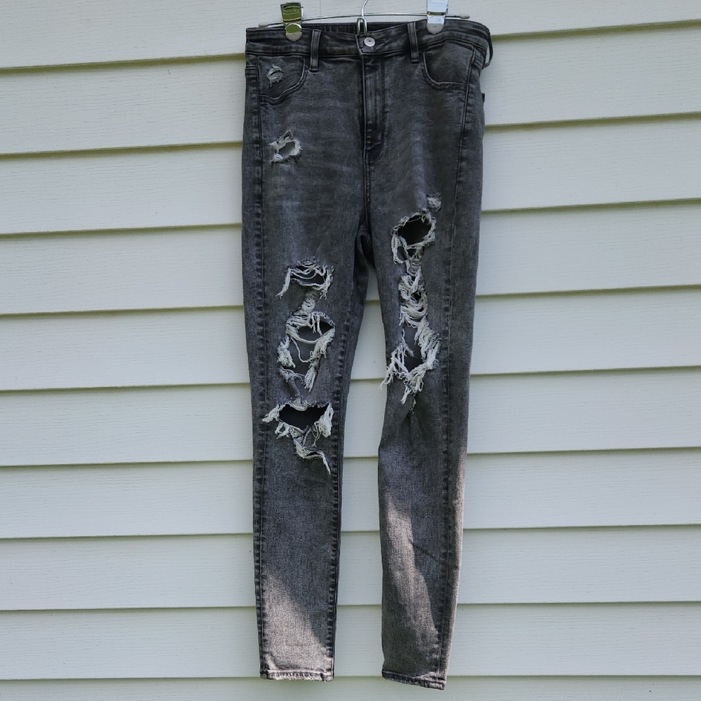 American Eagle Outfitters Gray Skinny Jeans Distressed Style